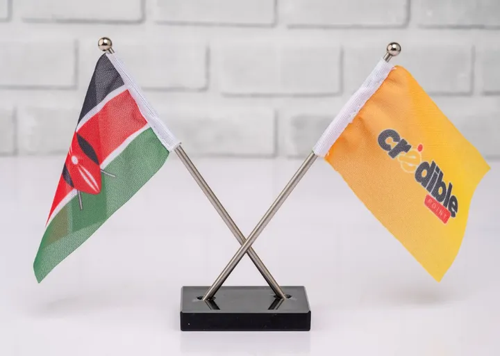 Kenya Desk Flag Set